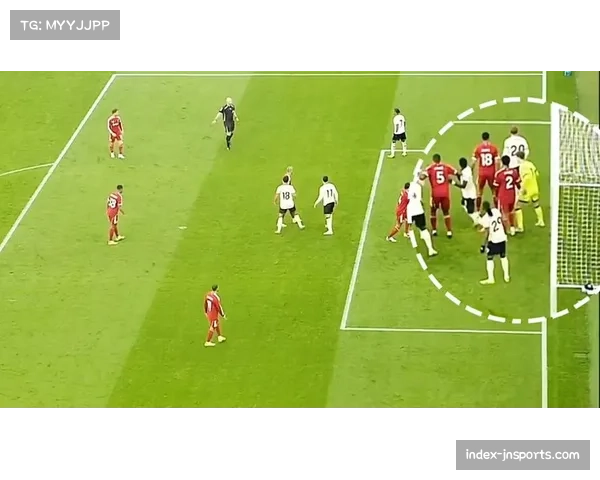 球门球大脚开出占比48.8% 门将战术选择趋向直接 球门球大脚开出占比48.8% 门将战术选择趋向直接